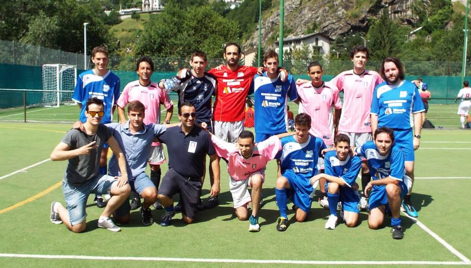 La Sezione AIA di Sondrio nella classica foto di rito